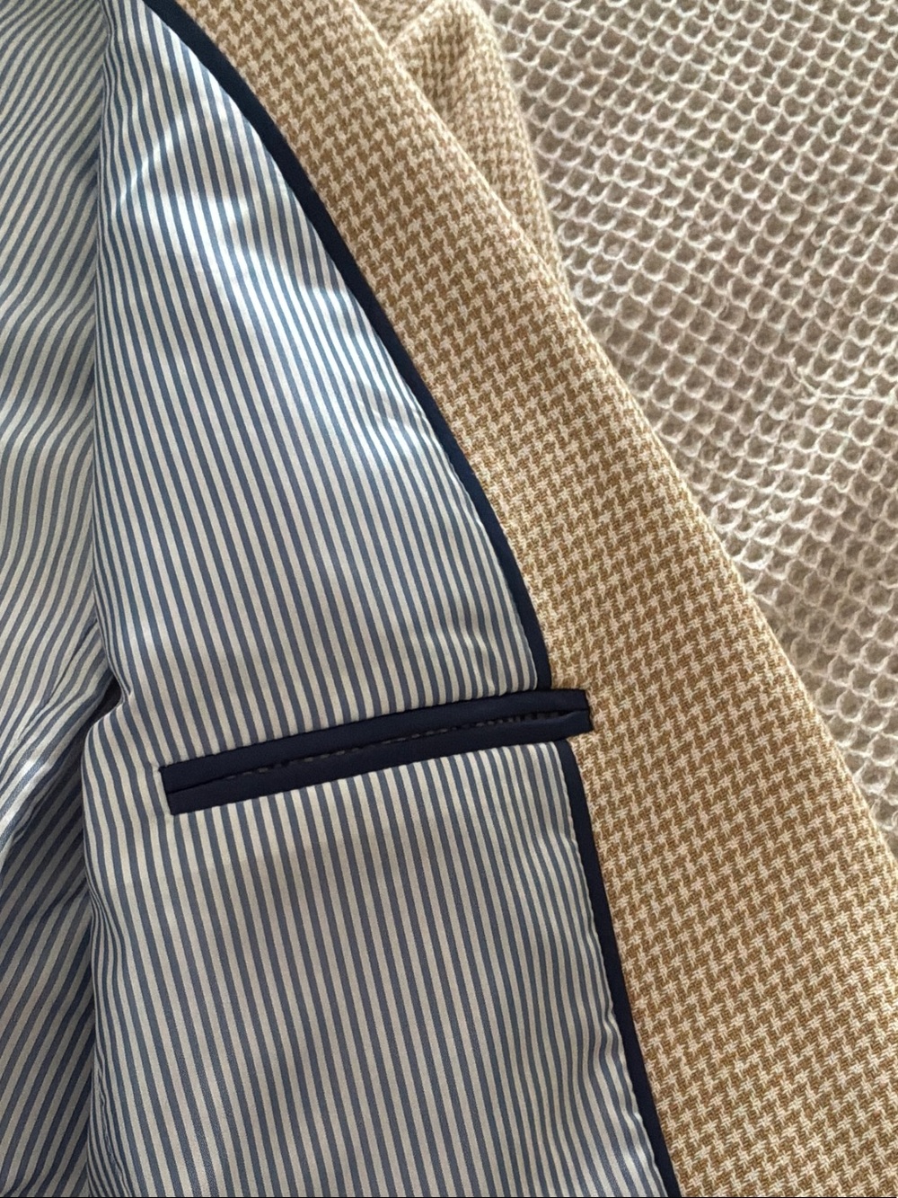 J. Crew Men's Tan Houndstooth Sport Coat - Picture 9 of 9